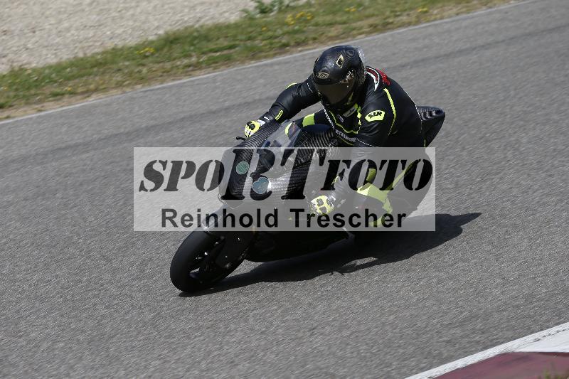 /09 19.04.2026  Caremotion get faster ADR/Gruppe gruen/8